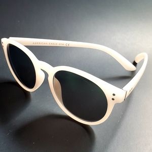 Frosted grey round rim sunglasses